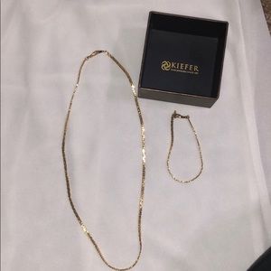 Gold necklace and bracelet
